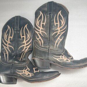 Justin Women’s Cowboy Boots Size 5.5B Black Leather Cross & Flame Embroidery Vin